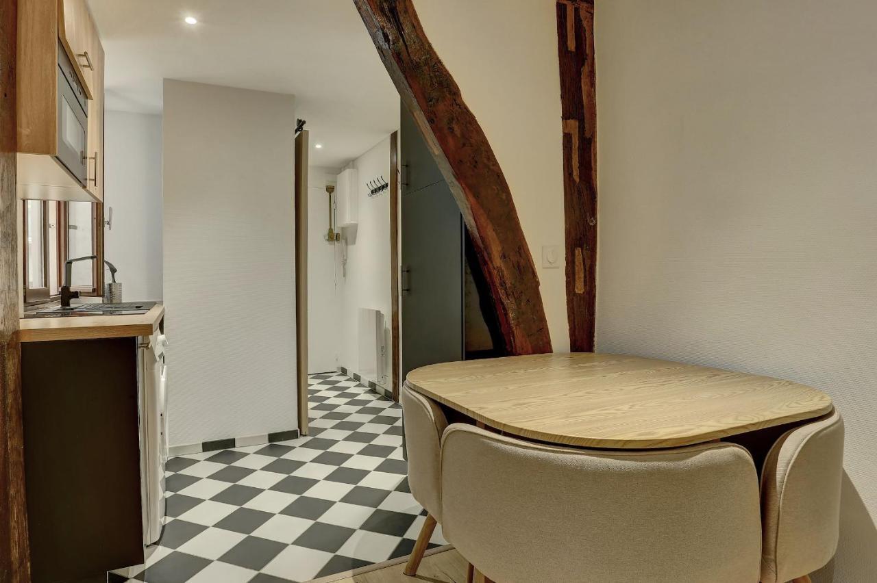 L'orangerie Apartment Versailles